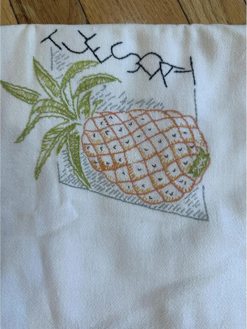 6 VTG Days Of The Week Embroidered Flour Sack Tea Towels Farmhouse Cottagecore